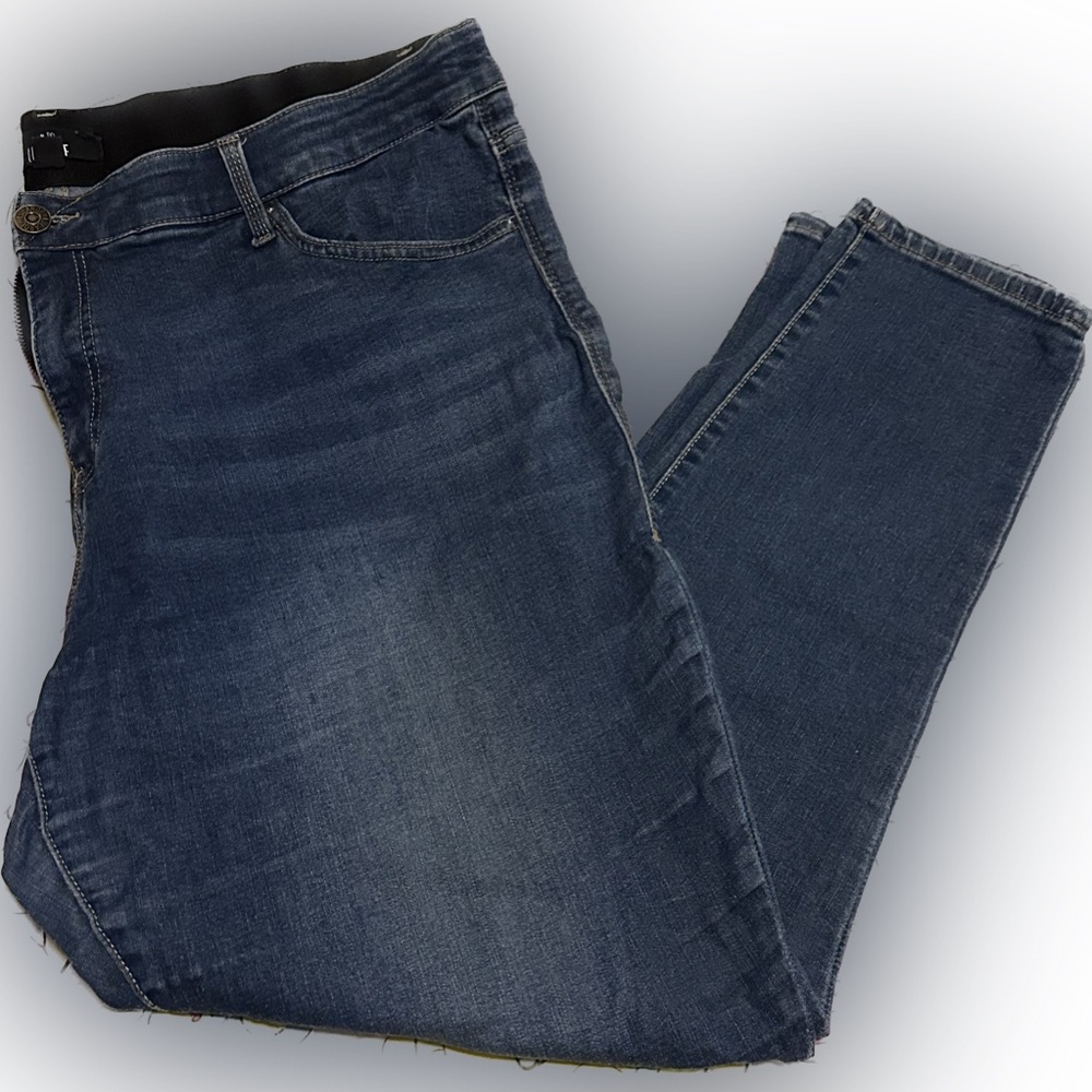 LuLaRoe Medium Wash Skinny Jeans